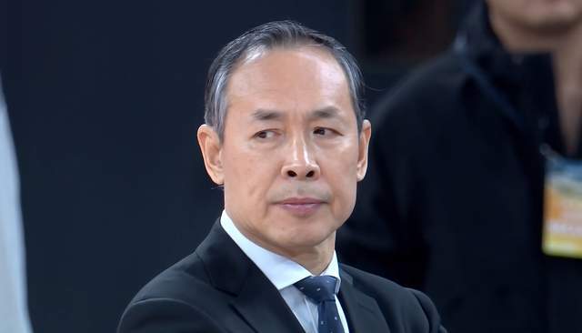 kaiyun-卫冕冠军6连胜强势领跑积分榜，多队遭伤病侵袭，又有两黑马崛起